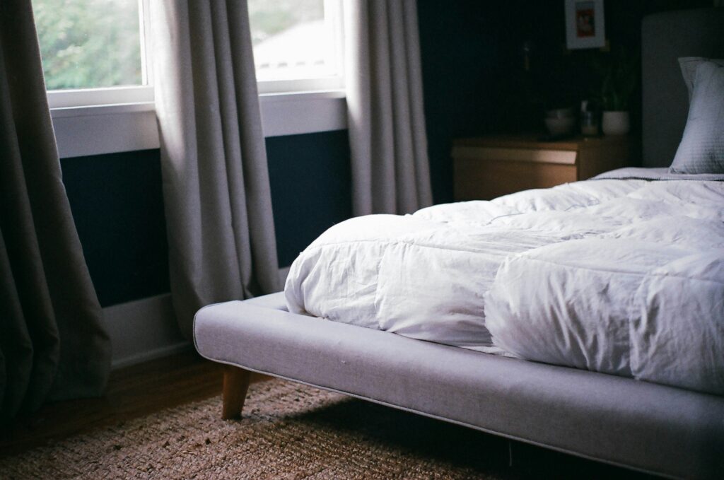 platform bed